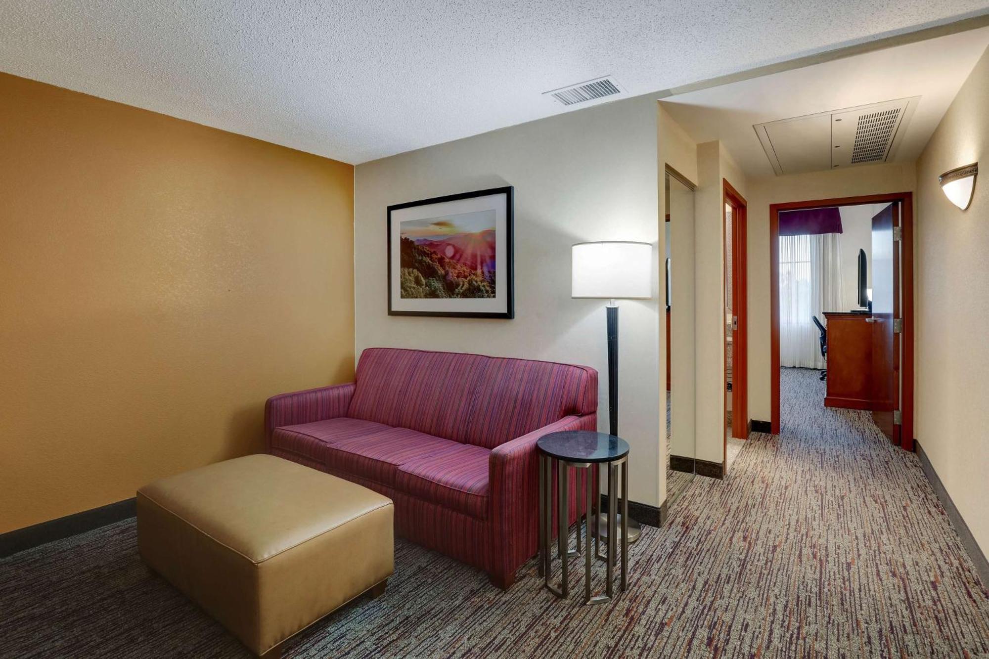 Drury Inn & Suites Charlotte Northlake Экстерьер фото