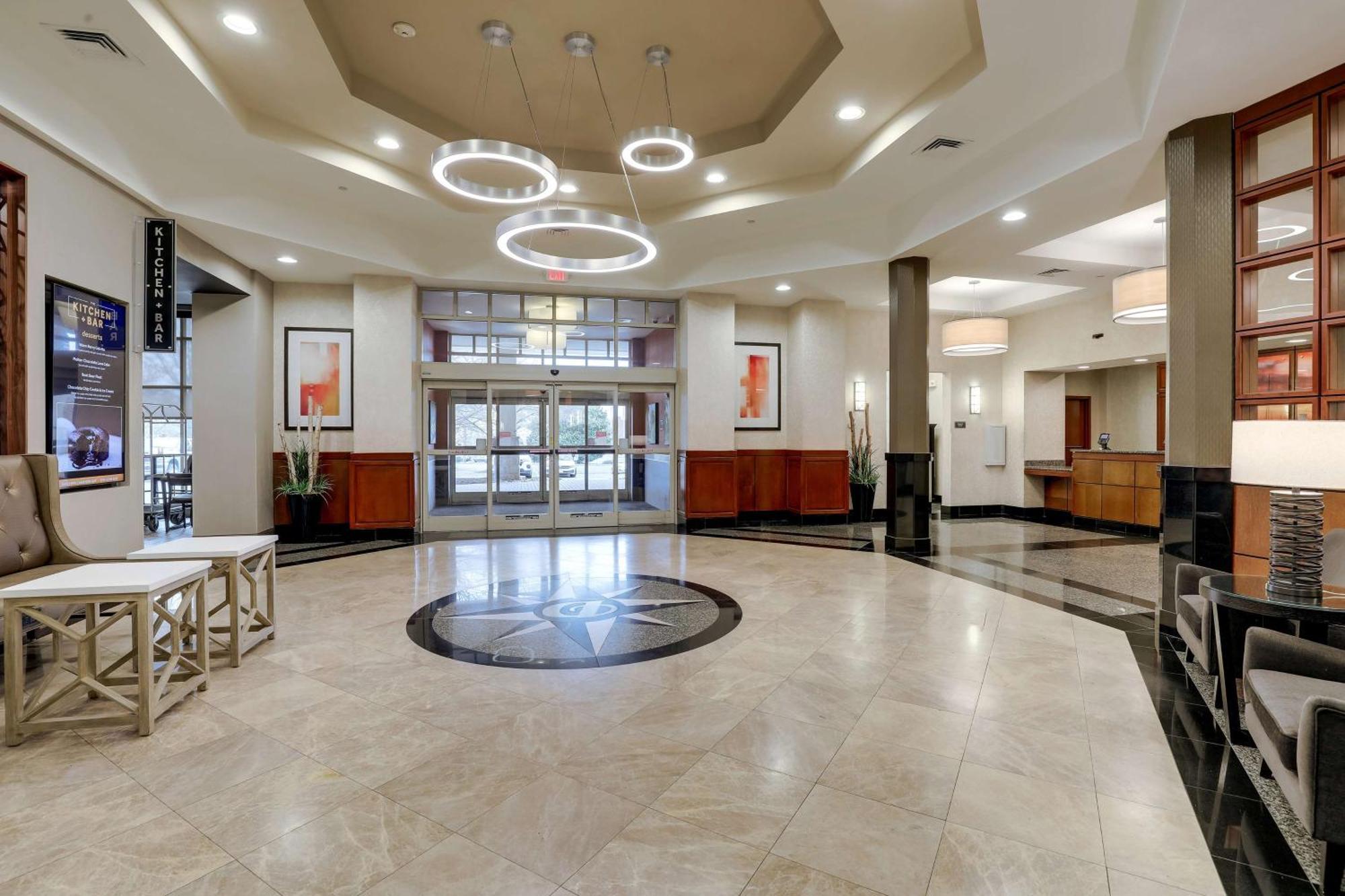 Drury Inn & Suites Charlotte Northlake Экстерьер фото