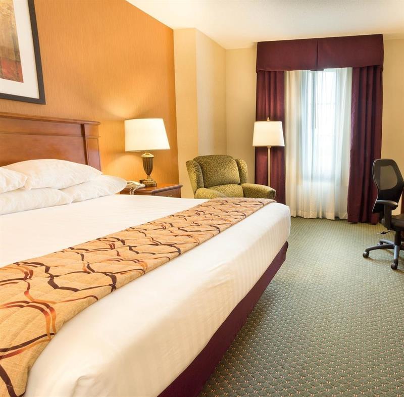 Drury Inn & Suites Charlotte Northlake Экстерьер фото